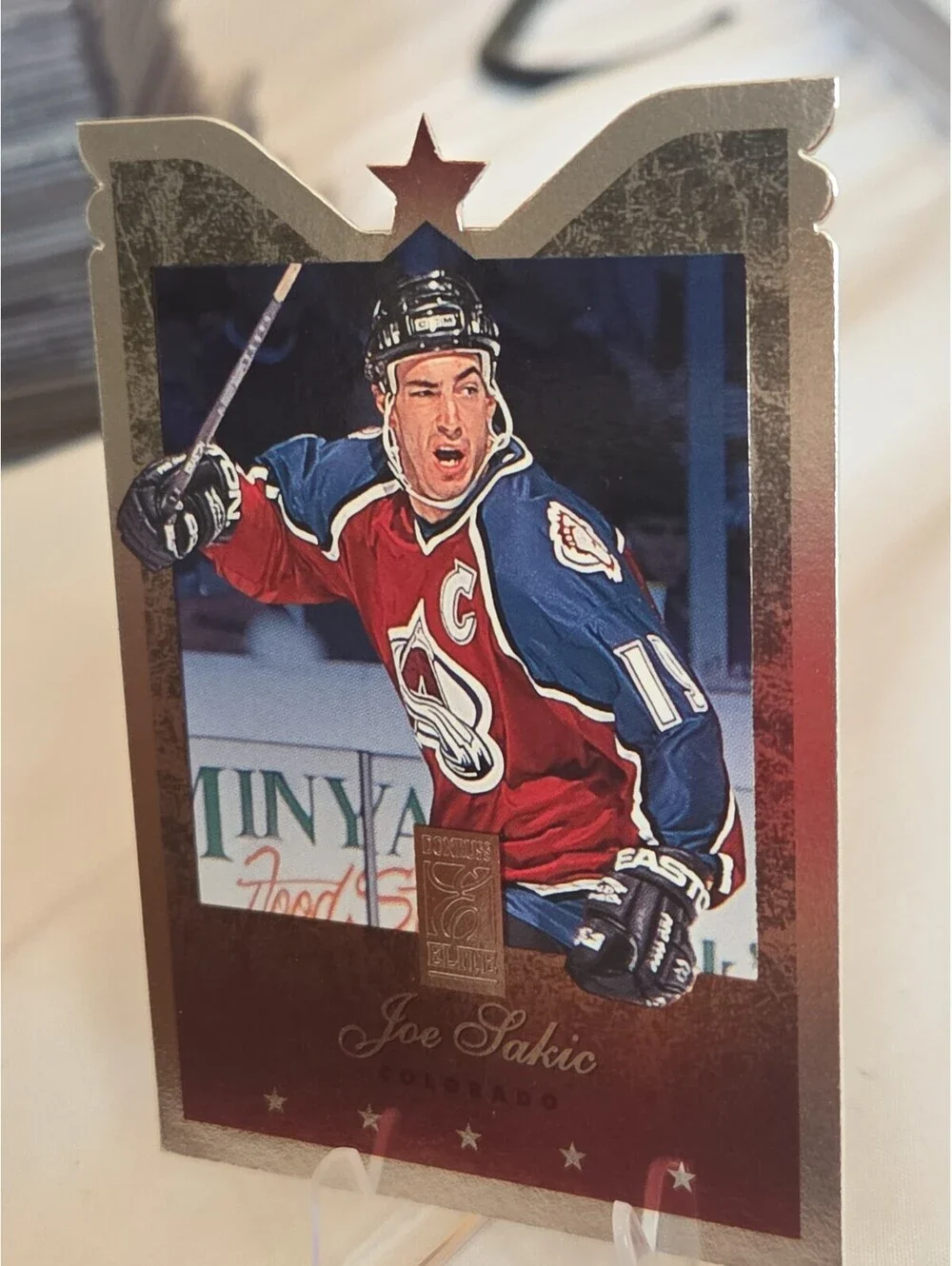 1995-96 Donruss Elite JOE SAKIC Colorado Avalanche Die-Cut #16